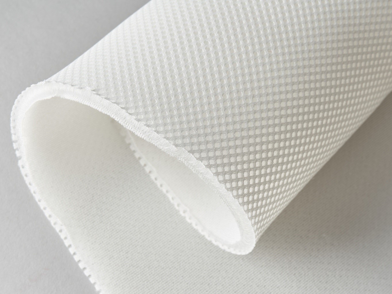 D 0018 Úpl.3D plet.dist.celopl.PESh LEVITAN H7 D001802_0007_2000_1200